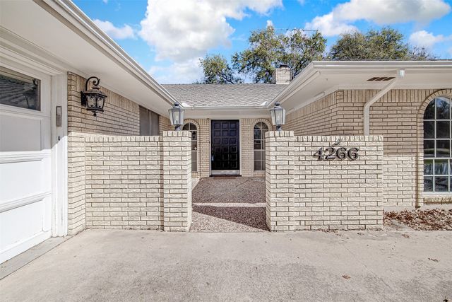 4266 Balboa Drive, Fort Worth, TX 76133