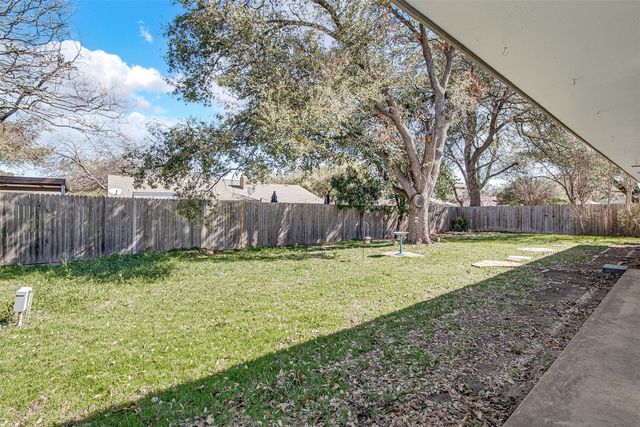 4266 Balboa Drive, Fort Worth, TX 76133