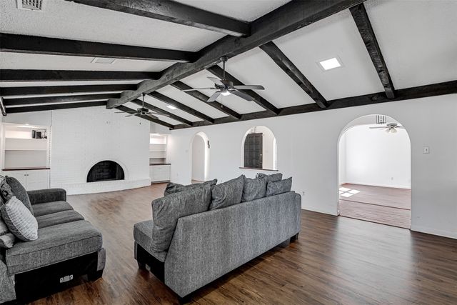 4266 Balboa Drive, Fort Worth, TX 76133