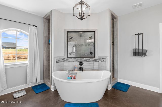 4883 W Oak Grove Road, Hernando, MS 38632