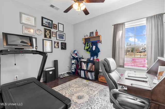 4883 W Oak Grove Road, Hernando, MS 38632