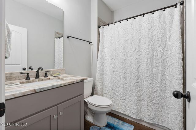 4883 W Oak Grove Road, Hernando, MS 38632