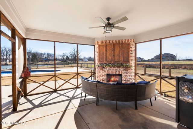 4883 W Oak Grove Road, Hernando, MS 38632