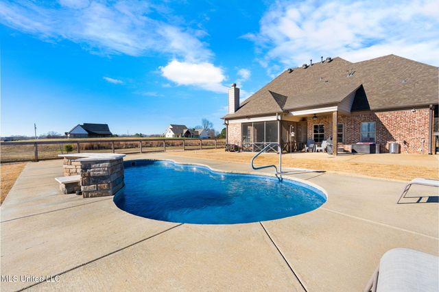 4883 W Oak Grove Road, Hernando, MS 38632