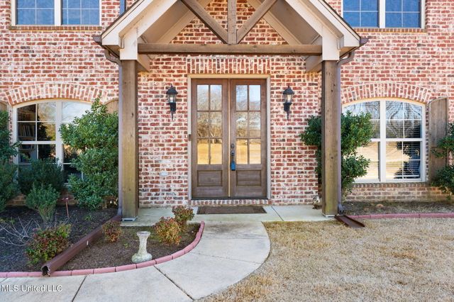 4883 W Oak Grove Road, Hernando, MS 38632