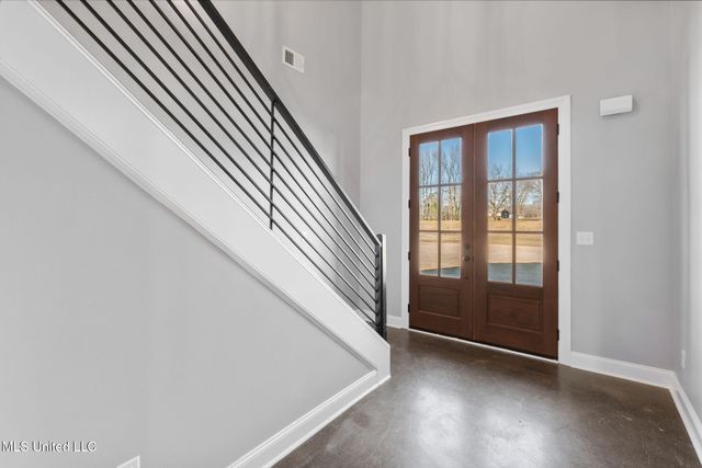 4883 W Oak Grove Road, Hernando, MS 38632