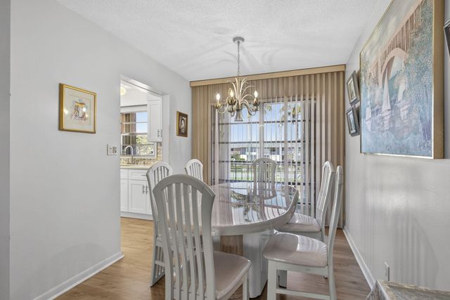 1 Golfs Edge F, West Palm Beach, FL 33417