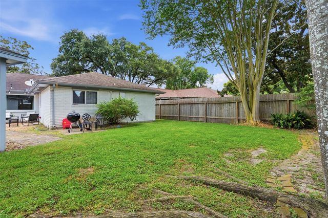 12919 Westhorpe Drive, Houston, TX 77077