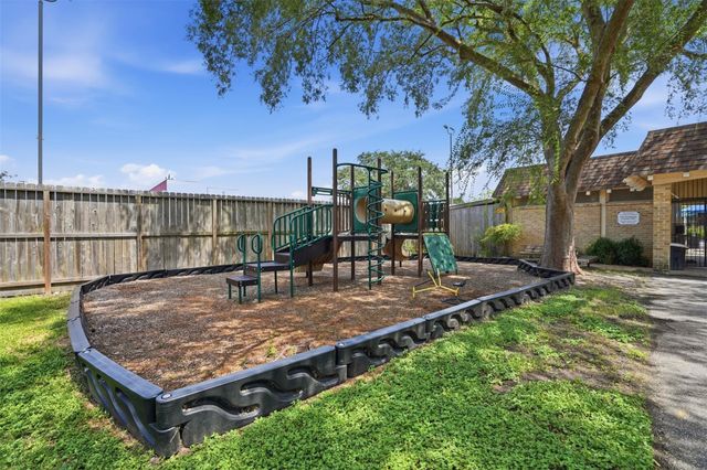 12919 Westhorpe Drive, Houston, TX 77077