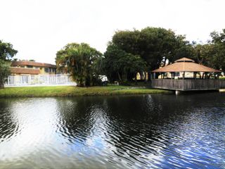 5170 SW 40th Avenue 4e, Dania Beach, FL 33314