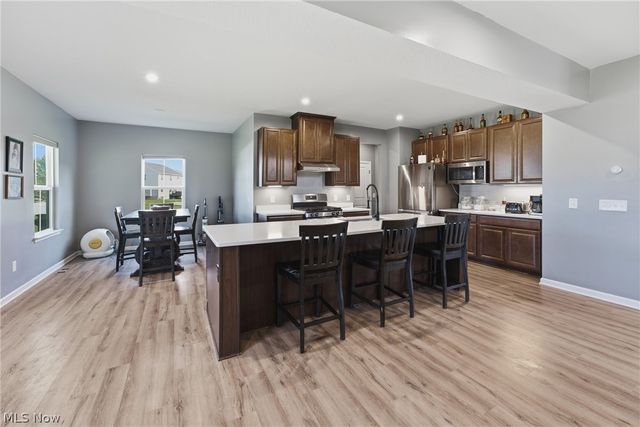 2180 Orchard Circle, Ravenna, OH 44266