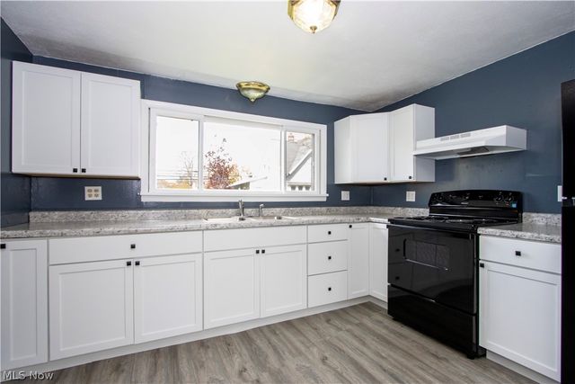 307 S Main Street, Orrville, OH 44667