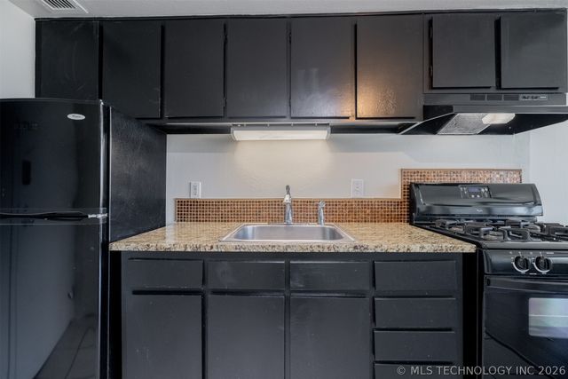 450 W 7th Street 1410, Tulsa, OK 74119