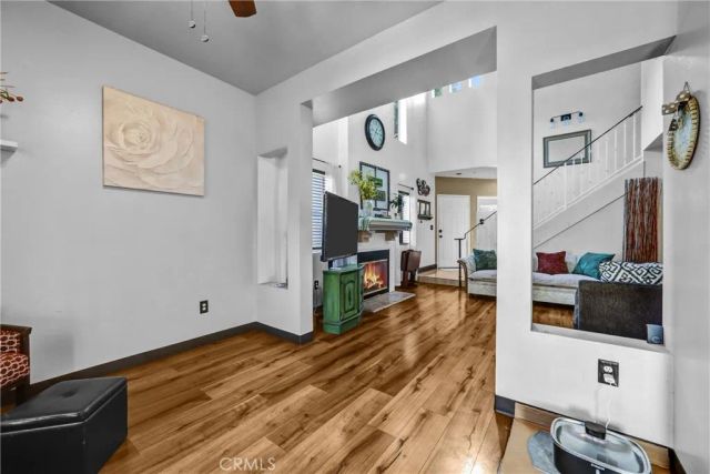12451 Ralston A, Sylmar, CA 91342