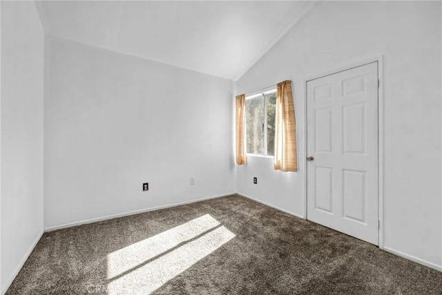 12451 Ralston A, Sylmar, CA 91342