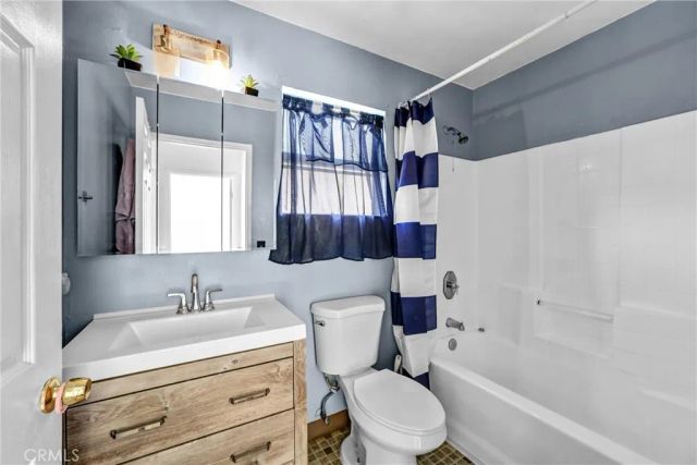 12451 Ralston A, Sylmar, CA 91342