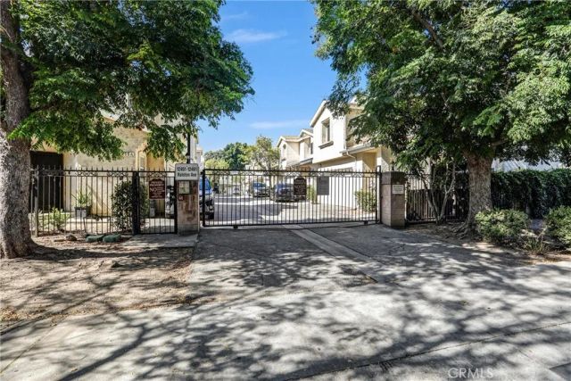 12451 Ralston A, Sylmar, CA 91342