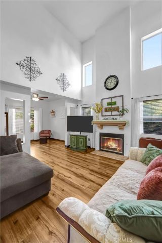 12451 Ralston A, Sylmar, CA 91342