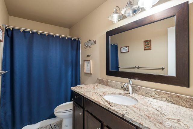 2217 Sirkka Ave, Centralia, WA 98531
