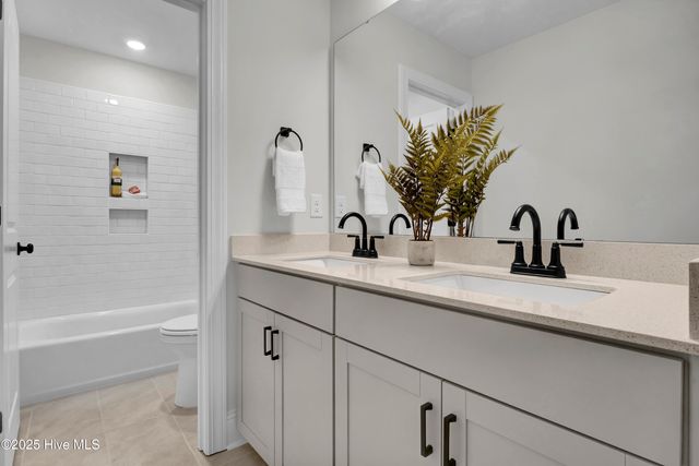 8805 Canoe Brook Court, Wilmington, NC 28411