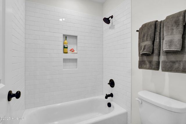 8805 Canoe Brook Court, Wilmington, NC 28411