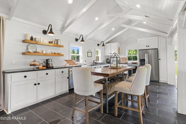 1601 La-357, Opelousas, LA 70570