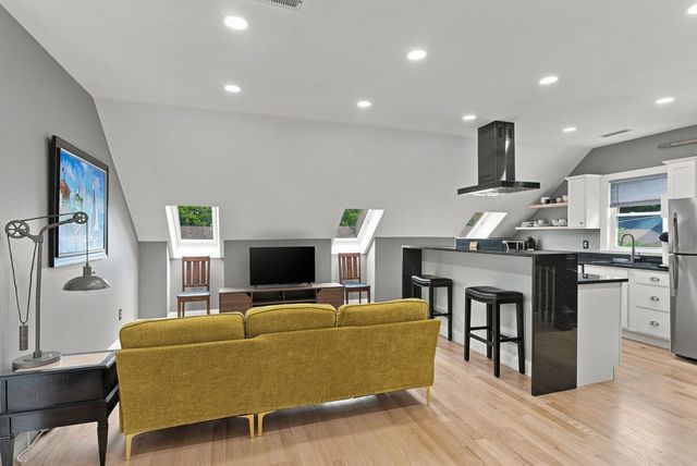 341 High 3, Newburyport, MA 01950