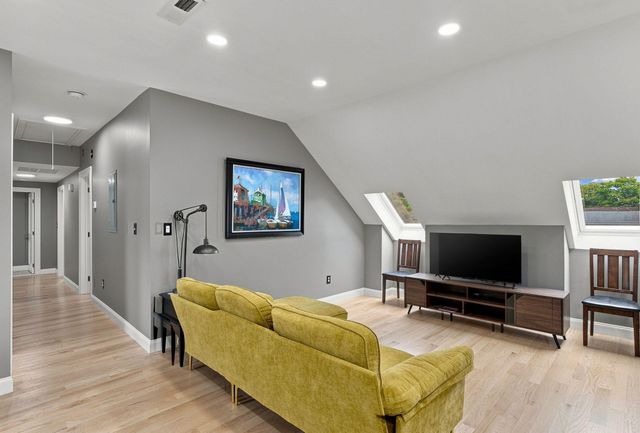 341 High 3, Newburyport, MA 01950