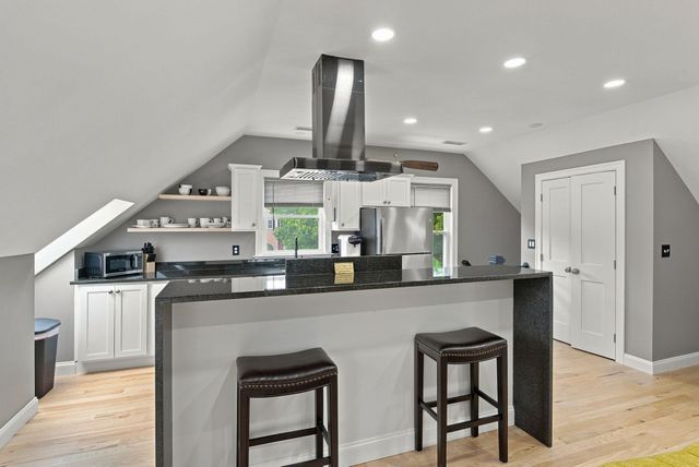 341 High 3, Newburyport, MA 01950