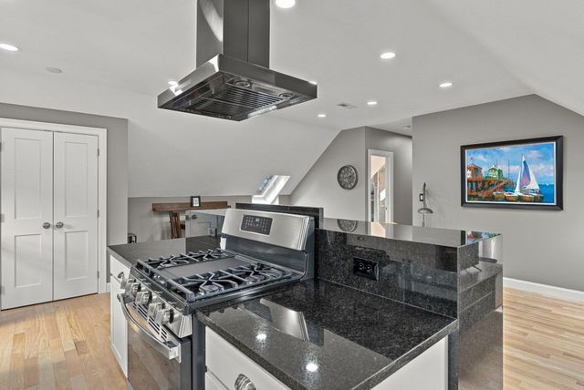 341 High 3, Newburyport, MA 01950