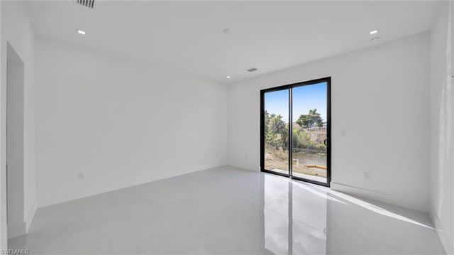 1506 NE 21st AVE, Cape Coral, FL 33909