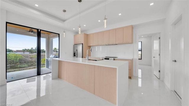 1506 NE 21st AVE, Cape Coral, FL 33909