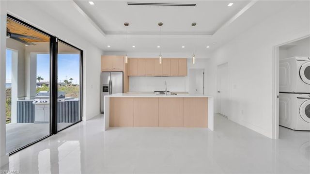 1506 NE 21st AVE, Cape Coral, FL 33909