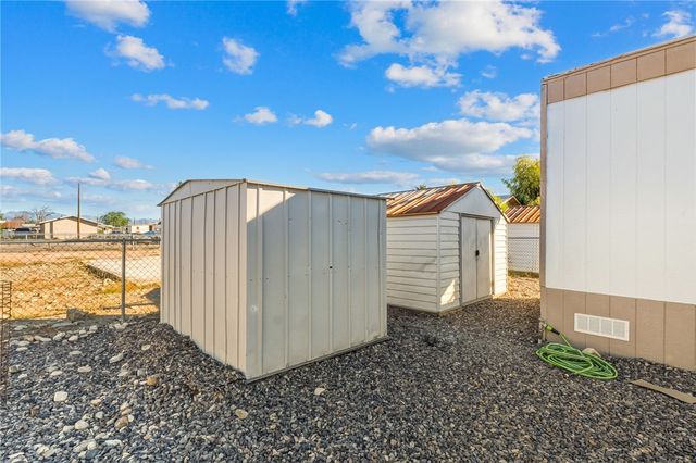 2038 Clearwater Drive, Bullhead City, AZ 86442