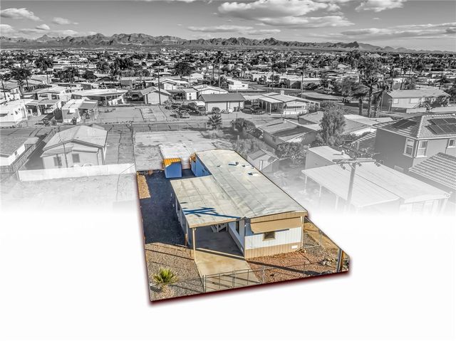 2038 Clearwater Drive, Bullhead City, AZ 86442