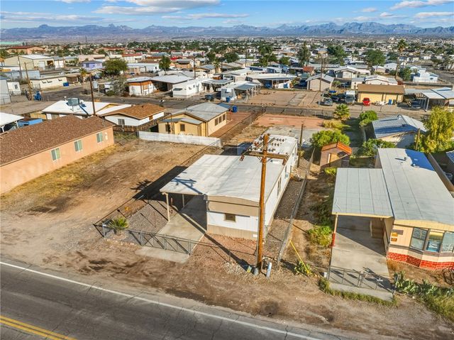 2038 Clearwater Drive, Bullhead City, AZ 86442