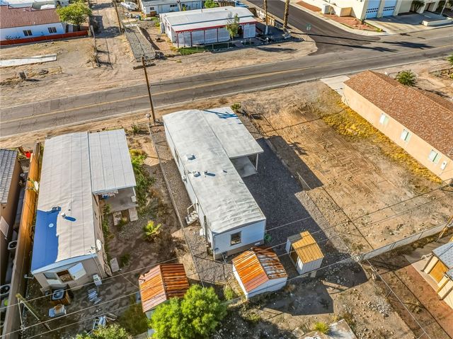 2038 Clearwater Drive, Bullhead City, AZ 86442