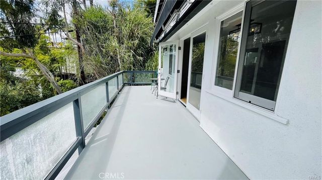 2183 Argyle Avenue, Los Angeles, CA 90068