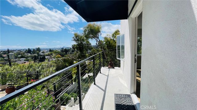2183 Argyle Avenue, Los Angeles, CA 90068