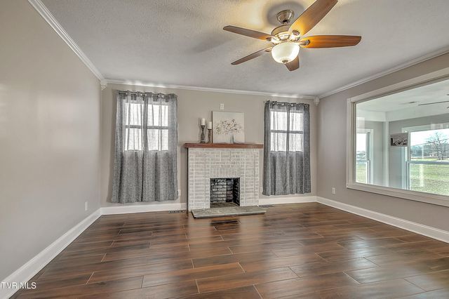 16106 Lee Highway, Bristol, VA 24202