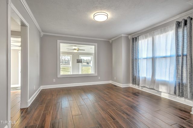 16106 Lee Highway, Bristol, VA 24202