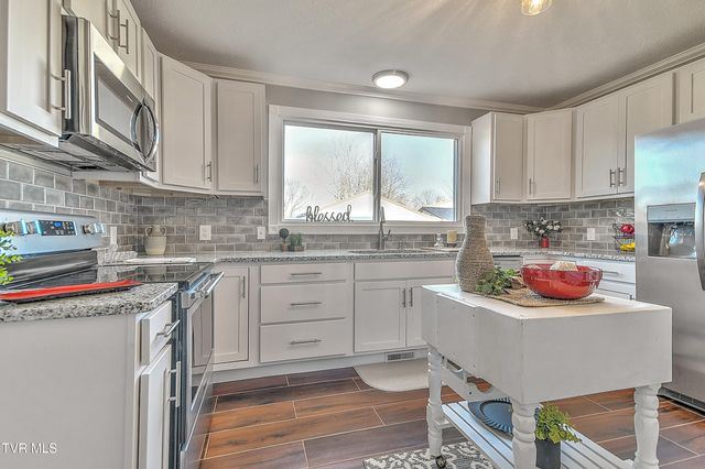 16106 Lee Highway, Bristol, VA 24202