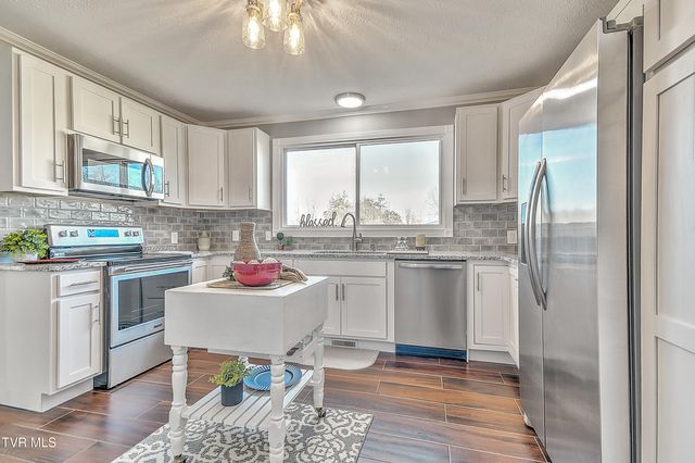 16106 Lee Highway, Bristol, VA 24202