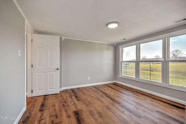 16106 Lee Highway, Bristol, VA 24202