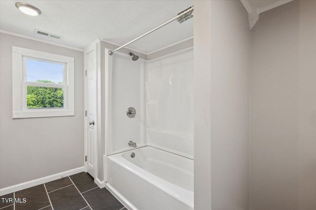 16106 Lee Highway, Bristol, VA 24202