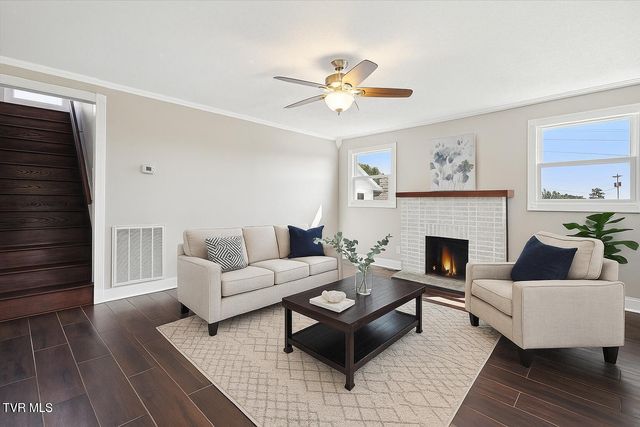 16106 Lee Highway, Bristol, VA 24202