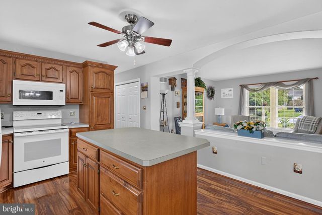 1417 EARL AVE, East Earl, PA 17519