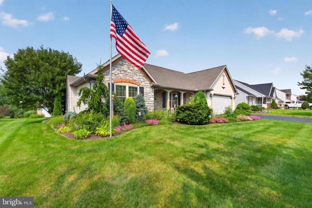 1417 EARL AVE, East Earl, PA 17519