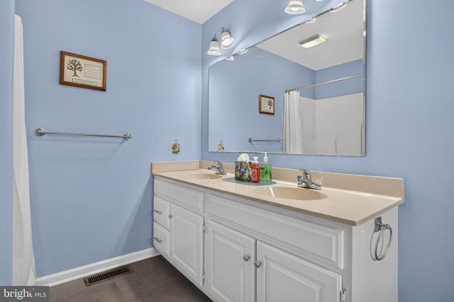 1417 EARL AVE, East Earl, PA 17519