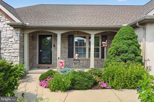 1417 EARL AVE, East Earl, PA 17519